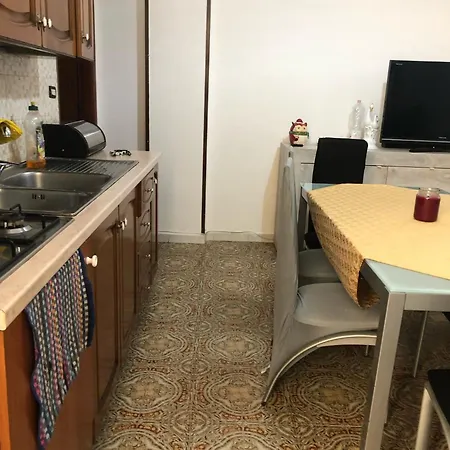 Holiday home Lido San Giovanni Via Savonarola 37f