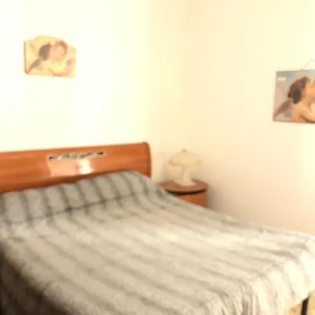 Holiday home Lido San Giovanni Via Savonarola 37f *